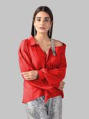 Red color option, Sold out, Currently selected