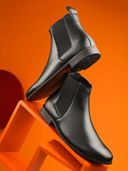 Black color option, Sold out, Currently selected