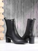 Black color option, Sold out, Currently selected