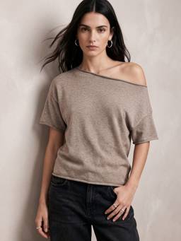 Outzidr - Khaki Polyester Solid One Shoulder Half Sleeves Top