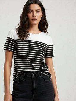 Outzidr - Women White Striped Short Sleeve Top