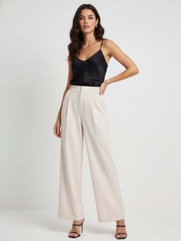 Outzidr - White High Waist Front Pleated Pant