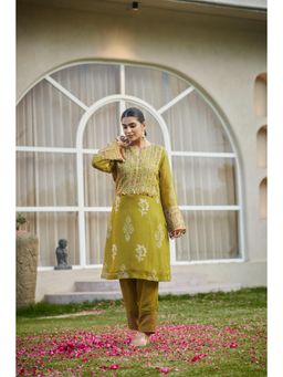 The Clothing Therapy - Lime Green Square Yoke Kurta with Pant
