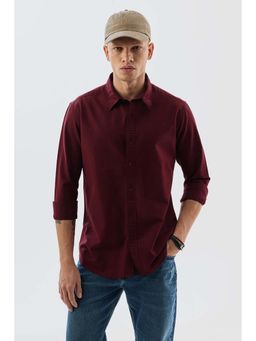 Snitch - Men Maroon Solid Casual Shirt