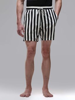 U.S. POLO ASSN. - Men Black Vertical Striped Pure Cotton Oex15 Boxer Shorts