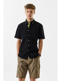 Snitch - Black Solid Half Sleeves Slim Casual Shirt for Men