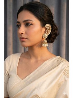 ISHKAARA - Women White Kundan Pearl Jhumka Earrings