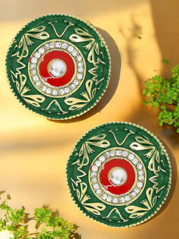 OOMPH - Green Meenakari and Kundan Round Ethnic Stud Earrings