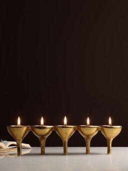 De Maison Decor - Gold Solid Metal Candle Holder