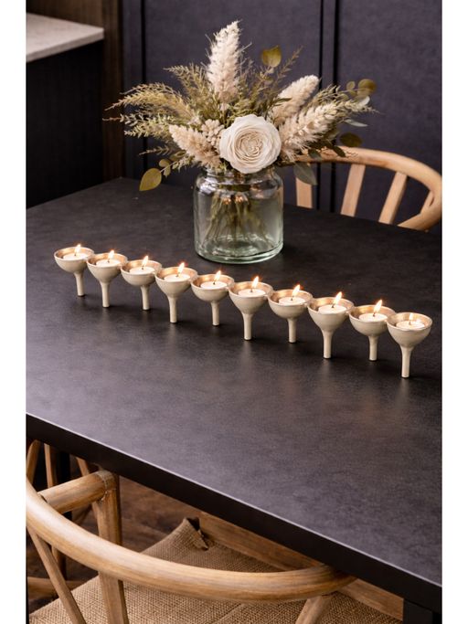 De Maison Decor Silver Solid Metal Candle Holder