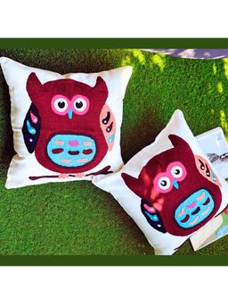 TheYUGO - Off White Quirky Cotton Cushion Covers (Pack of 2)