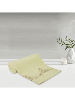 Lush & Beyond - Cream Cotton 500 Gsm Embroidered Bath Towel (L)