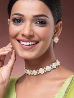 Karatcart - Gold Plated White Enamel Pearl Choker Necklace With Earrings