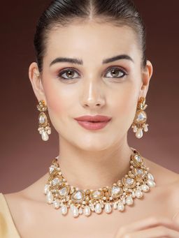 Karatcart - Polki Kundan Drop Pearl Design Choker Necklace With Earrings