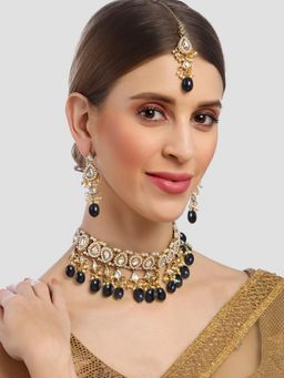 Karatcart - Gold Plated Blue Tumble Choker Necklace With Earrings & Maangtika