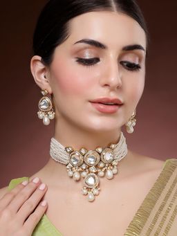 Karatcart - Gold Plated Kundan Choker Necklace With Earrings