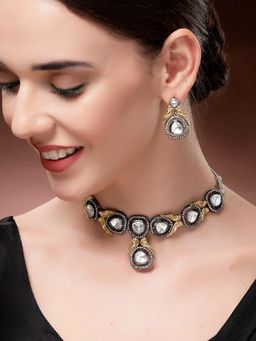 Karatcart - Gold Plated Peacock Studded Black Polki Kundan Choker Necklace With Earrings