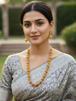 Karatcart - Classic Temple-Inspired Gold-Plated Filigree Beaded Necklace With Earrings