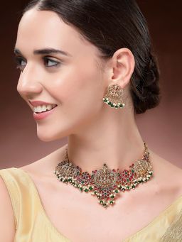 Karatcart - Royal Moon Shape Red and Green Laxmi Mata Choker Temple Necklace With Earrings