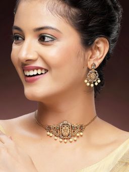 Karatcart - Traditional Gold-Plated Laxmi Mata Choker Temple Necklace With Earrings