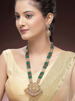 Karatcart - Traditional Green Crystal Laxmi Mata Rani Haar Necklace With Earrings