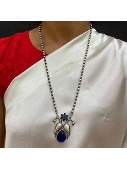Digital Dress Room - Blue Stone Silver Peacock Necklace