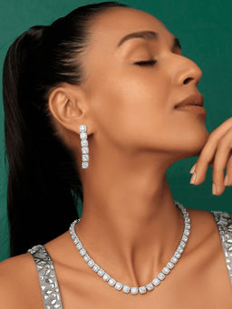 PRIHAN LUXURY - White Classic Brilliance Jewellery Set