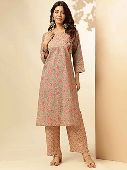 Vbuyz - Floral with Thread Work Straight Cotton Peach Stitched Kurta with Palazzo (Set of 2)