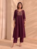 Maroon color option, Currently selected
