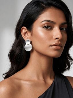 Niscka - Silver Glossy Earrings For Women