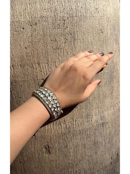 Prestones - Openable Polki White Bangle