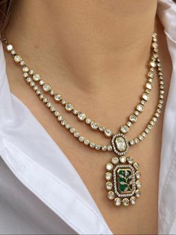 Prestones - Layered Emerald Polki White Necklace with Earrings