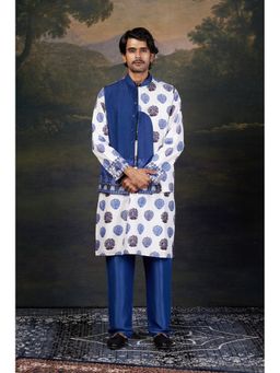 THETAA - Men Blue Embroidered Kurta with Pyjama and Jacket