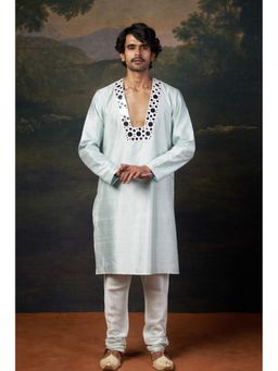 THETAA - Men Blue Embellished Mirror Work Kurta with Churidar