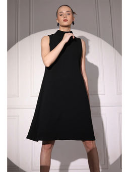 Ruhm - Black Minimalist High-Neck Sleeveless Dress