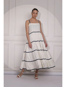 Ruhm - Breezy White Dress with Fan Motifs