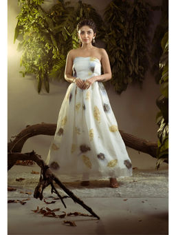 Ruhm - White with Roses: Pure Hand-Weaved Silk Organza Sleeveless Dress