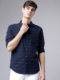 LOCOMOTIVE - Men Navy Blue Stripes Slim Fit Casual Shirt