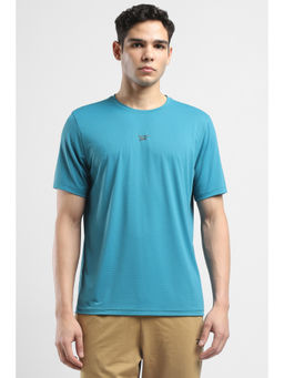 Reebok - Men Blue Textured T-Shirt
