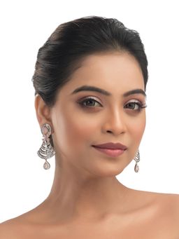 Silk Petalss - Women Peach Amana Earrings