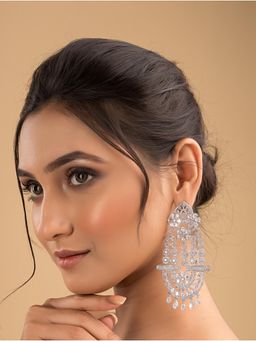 Silk Petalss - Women White Aashni Earrings