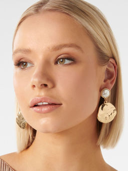 Forever New - Signature Alegra Textured Pearl Disc Earrings