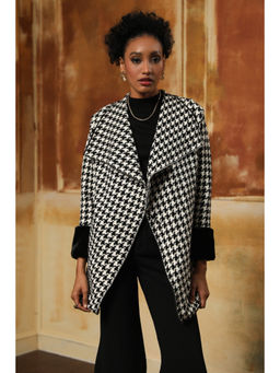 BOHO-CHIC By Sukriti Jain - Womens Classic Houndstooth Knit Cape
