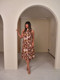 WHY SO BLUE - Womens Brown Sola Drama Dress