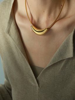 AQUASTREET - Arc Pendant Flexible Choker Necklace 18K Plated Waterproof Anti-Tarnish