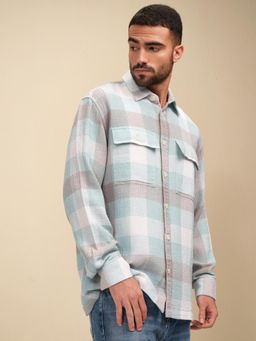 LOCOMOTIVE - Men Blue Checks Relaxed Fit Casual Shirt