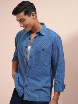 LOCOMOTIVE - Men Blue Stripes Relaxed Fit Casual Shirt