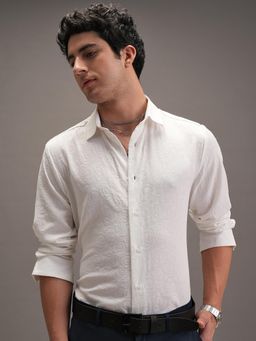 LOCOMOTIVE - Men White Self Design Slim Fit Party Shirt