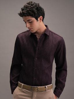 LOCOMOTIVE - Men Purple Textured Slim Fit Party Shirt