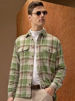 LOCOMOTIVE - Men Green Checks Relaxed Fit Casual Shirt